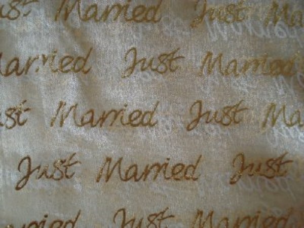 Ameublement tissu organza mariage juste mariés